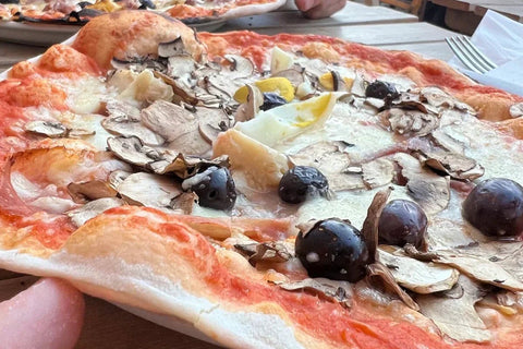 Roman Pizza All the Way - Corkin
